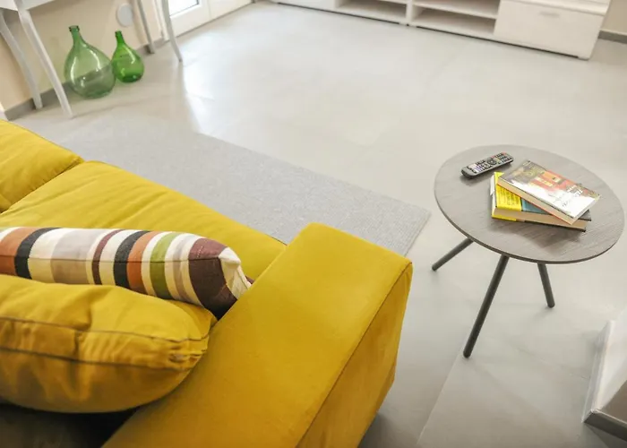 Teo * קנרו ריביירה